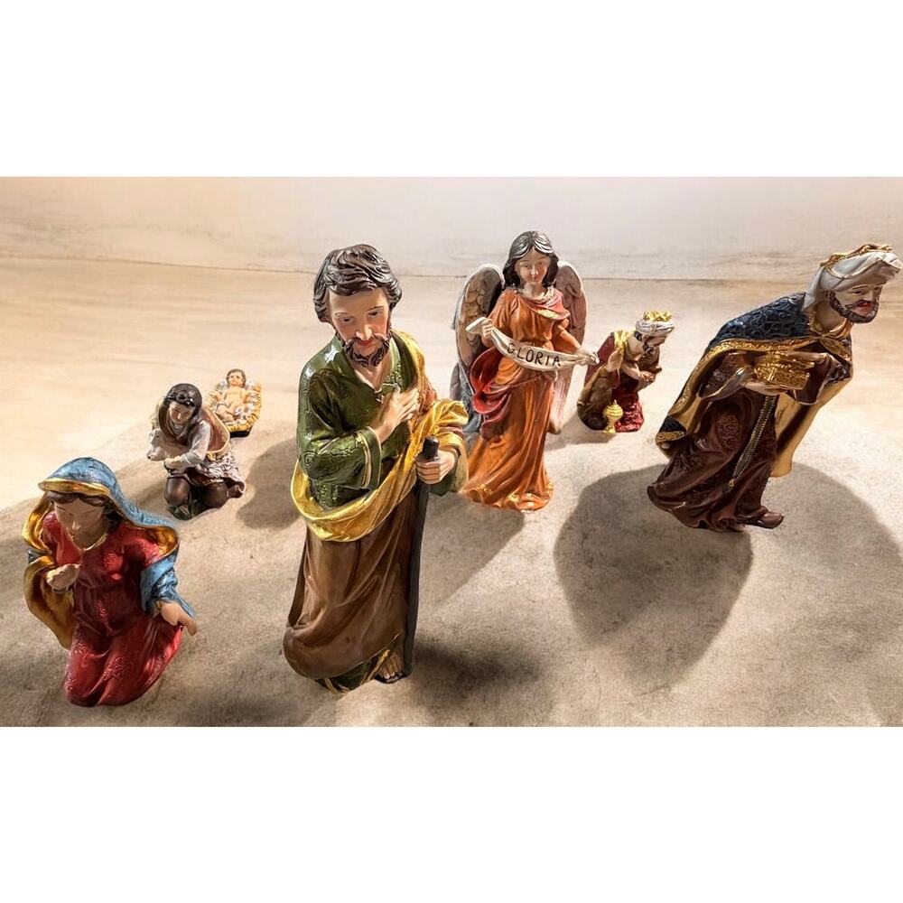 Zayton Nativity Set Christmas Indoor 11 Piece 8 inch Scene Statue Figurines